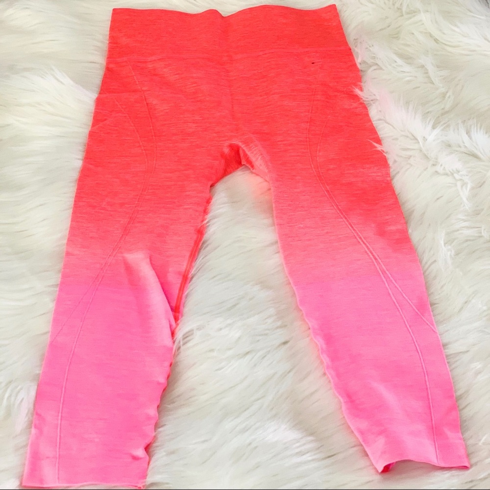 Coral Ombré Seamless Capri Leggings